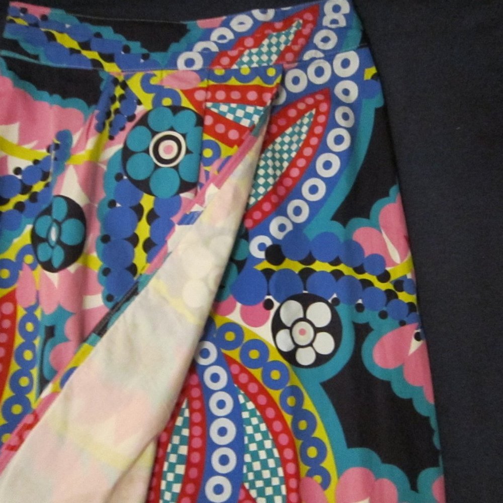 Bold Floral Midi Skirt in Pink & Blue - Picture 5 of 7